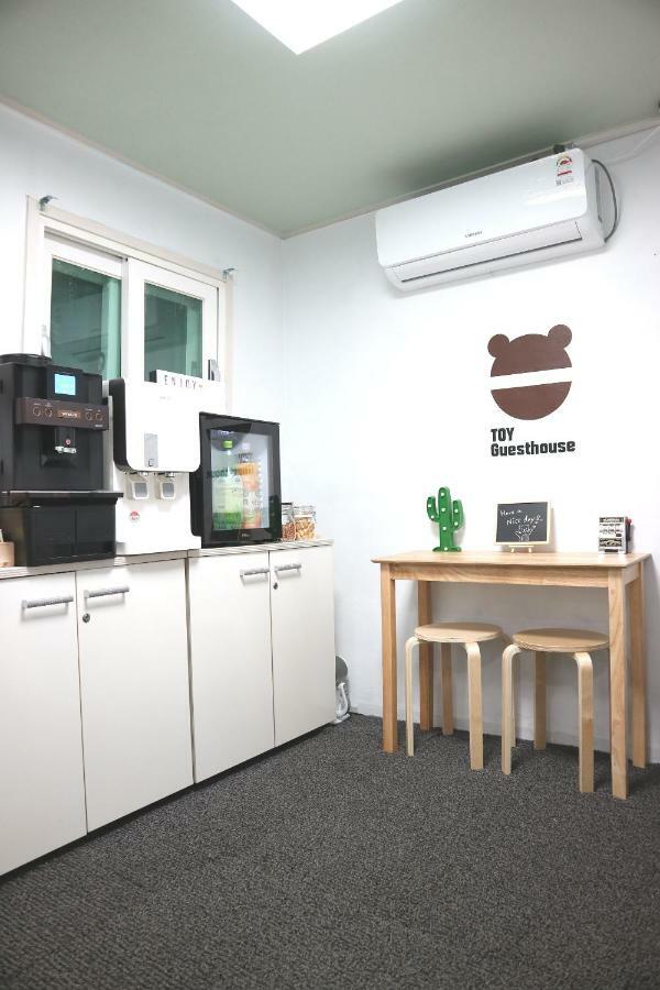 Toy Guesthouse Seoul Exterior photo