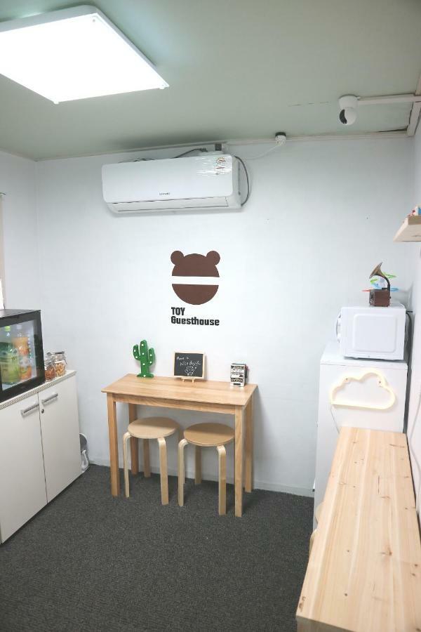 Toy Guesthouse Seoul Exterior photo